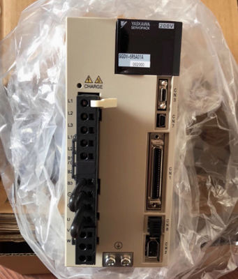 Yaskawa Drive SGDV-5R5A01A/11A SGDV-7R6A01A/11A mit einer Jahresgarantie auf Lager