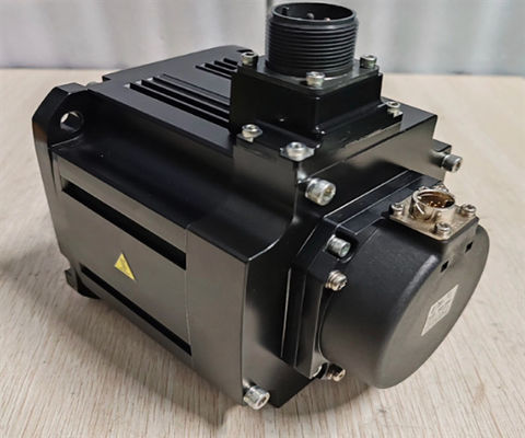 Mitsubishi HF-SP702 Drehmotor HF-SP702B 7 kW