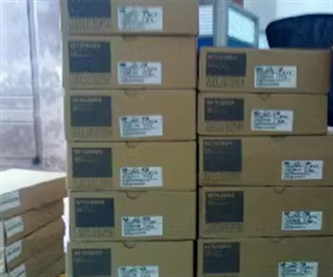 HC-SFS102B Mitsubishi Servomotor 3-Phase Wechselstromspannung hohe Auflösung