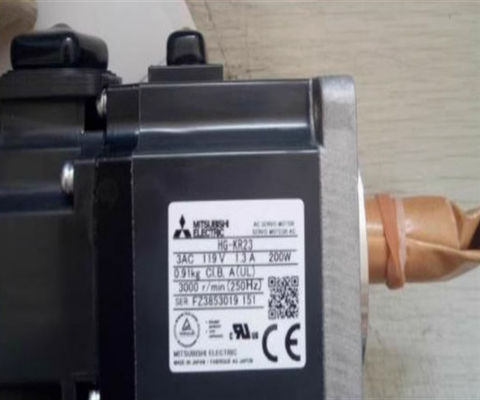 Mitsubishi HC-SFS103B Servomotor Wechselstrom-Servoverstärker für industrielle Anwendungen