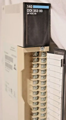 140DDI35300 Diskreter Eingangsmodule Modicon Quantum - 32 I 24 V Gleichspannung