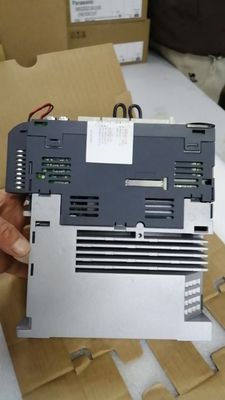 MITSUBISHI AC SERVO AMPLIFIER MR-J3-100A-RJ070 importiert Original brandneu