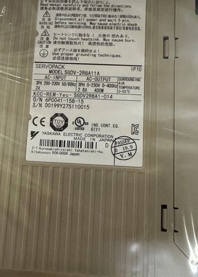 Yaskawa Fahrwerke SGDV-5R5A11A Electric Corporation 3PH 0-55°C 400W Japan