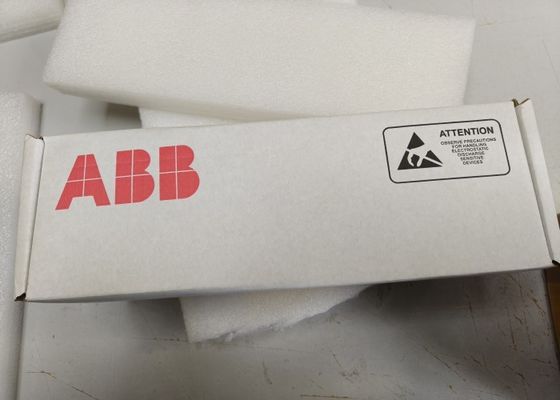 ABB Industrial Servo-Antriebe RMIO-11C 24V DC-230V Wechselstrom IP20