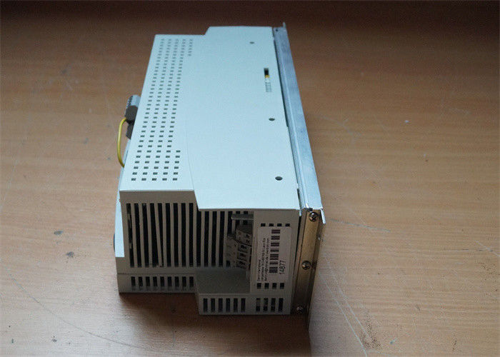 Lenze EVS9323-CKV003 SERVOREGLER 9300 SERIE 400/480 VAC 1,5 KW (2 PS)