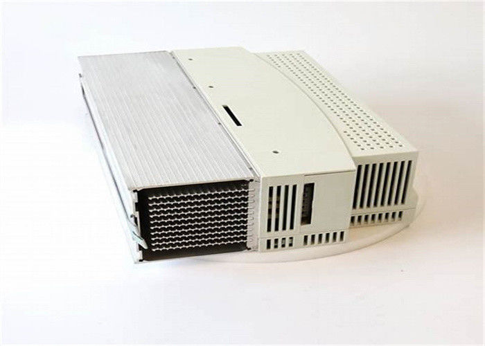 Lenze EVS9323-CSV004 SERVO CONTROLLER 9300 SERIE 400/480 VAC 1,5 KW (2 PS)