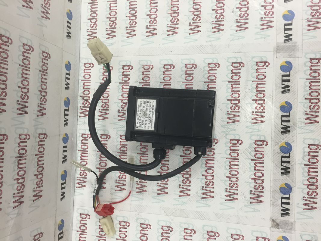 SGMPH-01A1A-YR21 Yaskawa Wechselstrom-SERVOmotor   100W 0.317N.m 3000RPM 200V