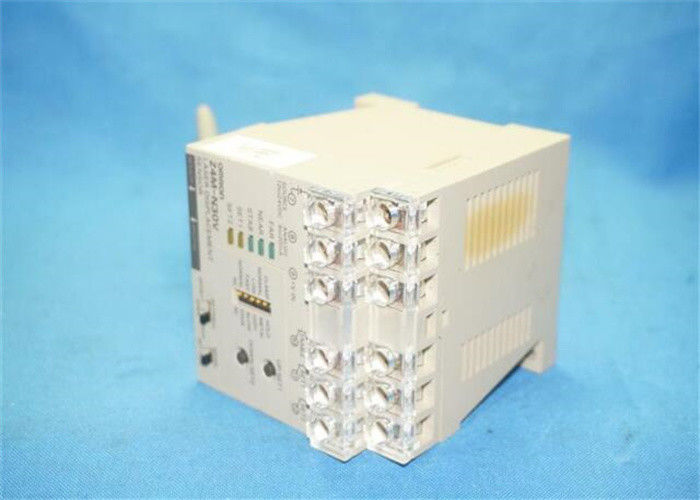 Omron Z4M-N30V-01 Laser-VERSCHIEBUNGS-SENSOR 12-24VDC programmierbarer Logik-Prüfer PLC