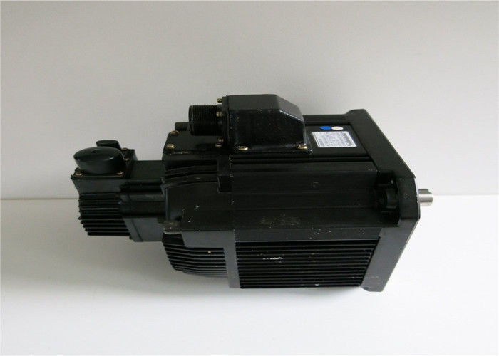 BYaskawa SGMDH-32A2A-YR13 Wechselstrom-synchroner Servo- Motor-3200W 200V 20.9A Wechselstromservomotor