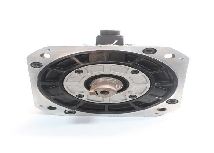 SGMDH-45A2B-YR12 industrieller Yaskawa Servomotor 1500rpm 32.4a 200v-ac 4500w 28.4nm