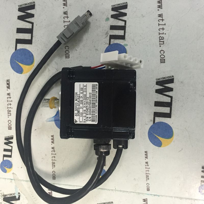 Yaskawa SGMPH-01A1A21 AC Industrieller Servomotor 100W 200V brandneu