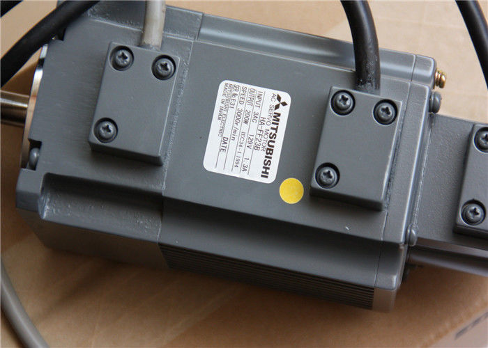 Mitsubishi 200W AC SERVO MOTOR HA-FF23B mit Bremse 3AC 129V 1,3A 3000 Umdrehungen pro Minute