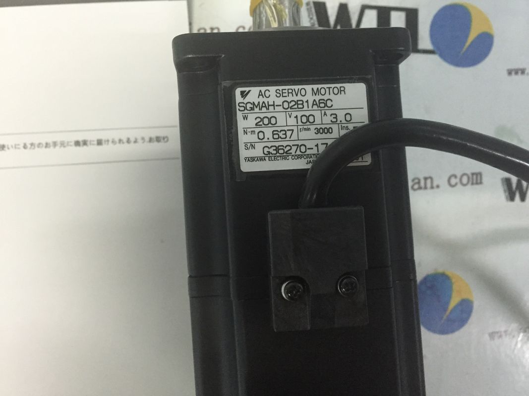 Yaskawa AC Industrieller Servomotor SGMAH-02B1A6C 200W 200V BRAND NEW