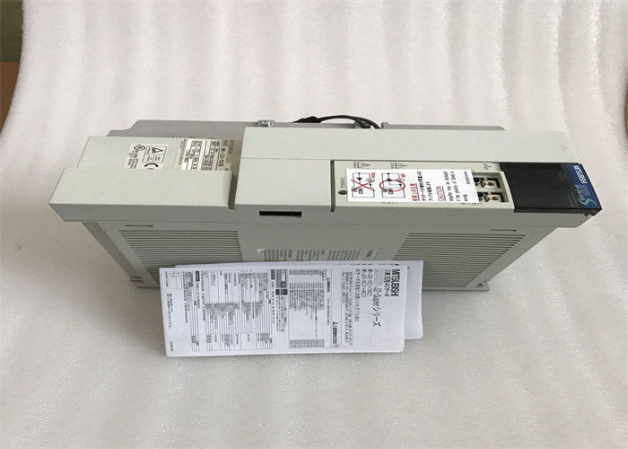 Mitsubishi AC Servo Drive MR-J2S-500B 5KW 500A AC200-230V Industrieller 3-Phasen-Verstärker