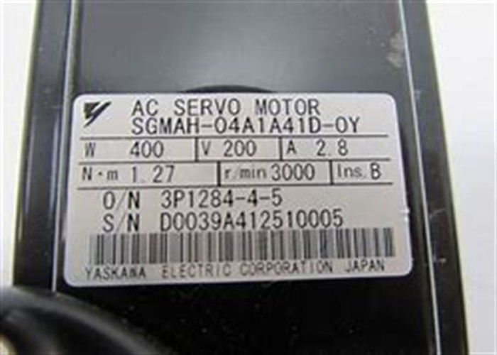 Yaskawa SGMAH-04A1A41D-OY Servomotor komplett neu in Originalpackung