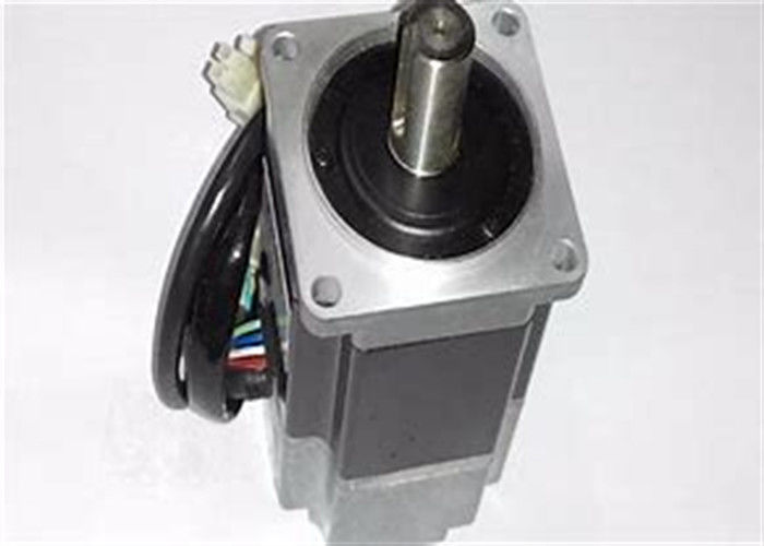 Yaskawa SGML-02AF14 Serie Servomotor Neu im Original