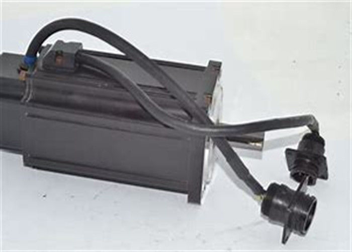 Emerson XVM-8028-TONS-0000 1KW Servomotor Neu und Original