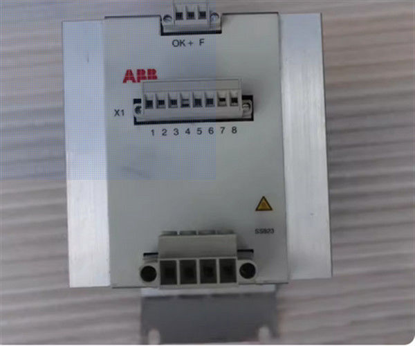 ABB 3BSE038226R1 (SS823) Leistungsentscheidungseinheit Spannungsschutz