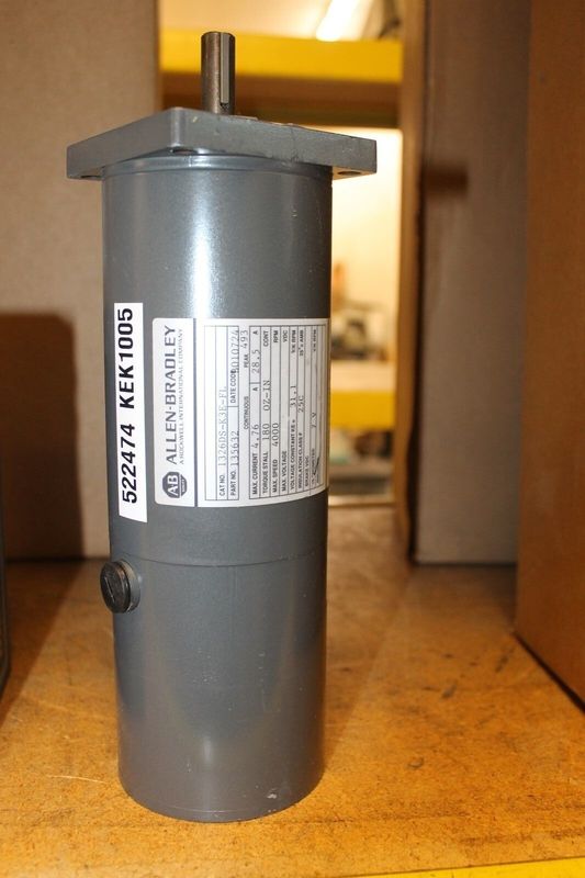 Servomotoren der Baureihe AB 1326DS-K3E-FL Torque Plus für den Wechselstromservomotor 1391-DES