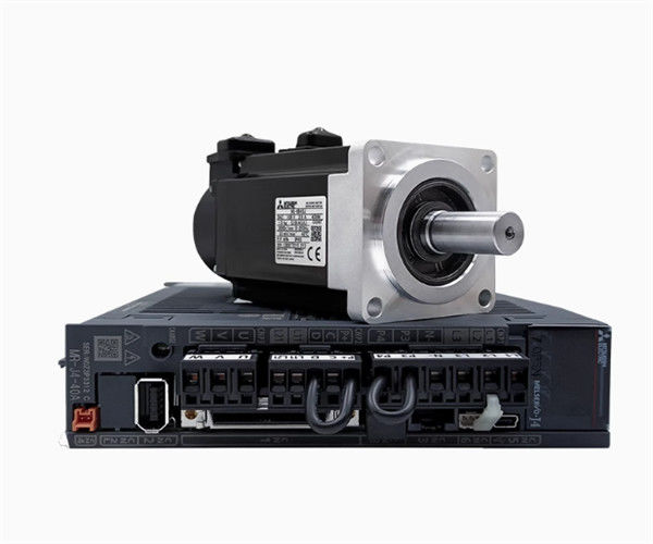Mitsubishi HC-KFS053D Wechselstrom-Servomotor 3AC 51V 0,9A 3000R/MIN Neues